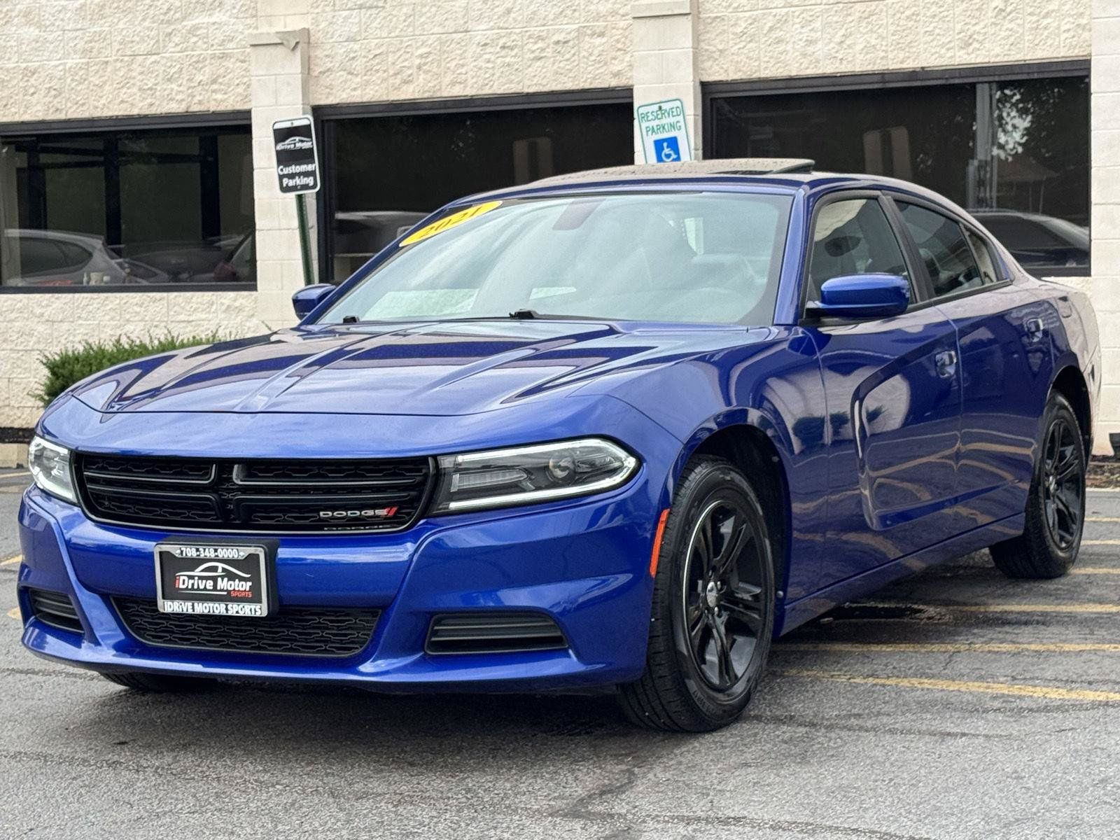 Used 2021 Dodge Charger SXT w/ Leather Interior Group RWD image 15
