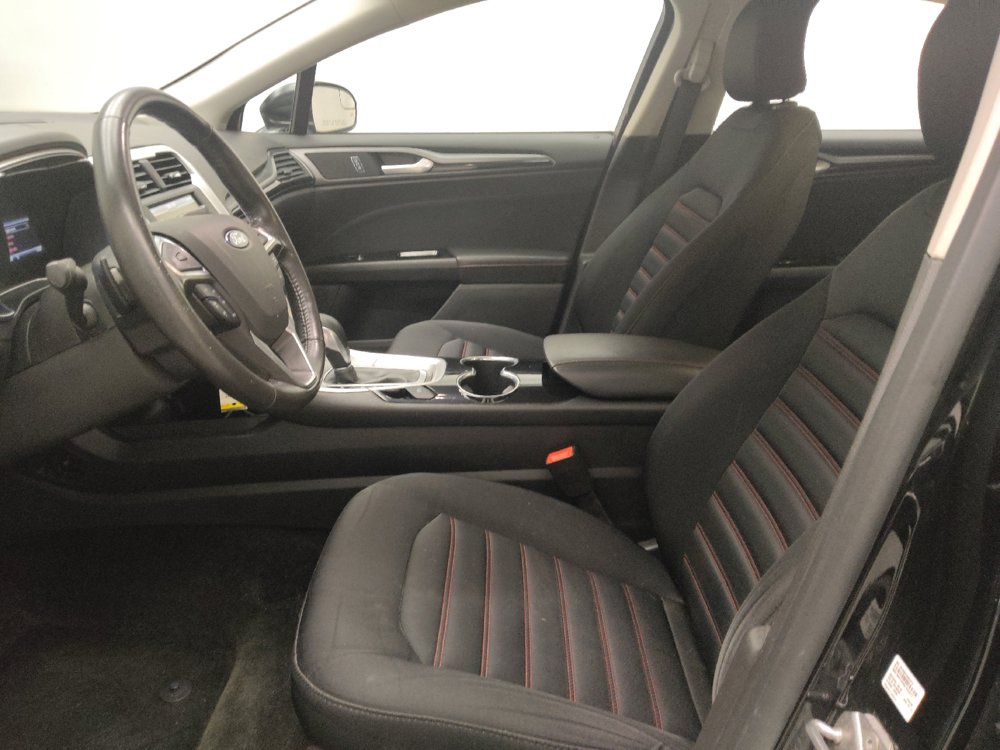 Used 2016 Ford Fusion SE AWD/4WD image 17