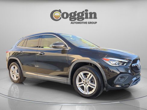 Used 2023 Mercedes-Benz GLA 250 w/ Premium Package image 8