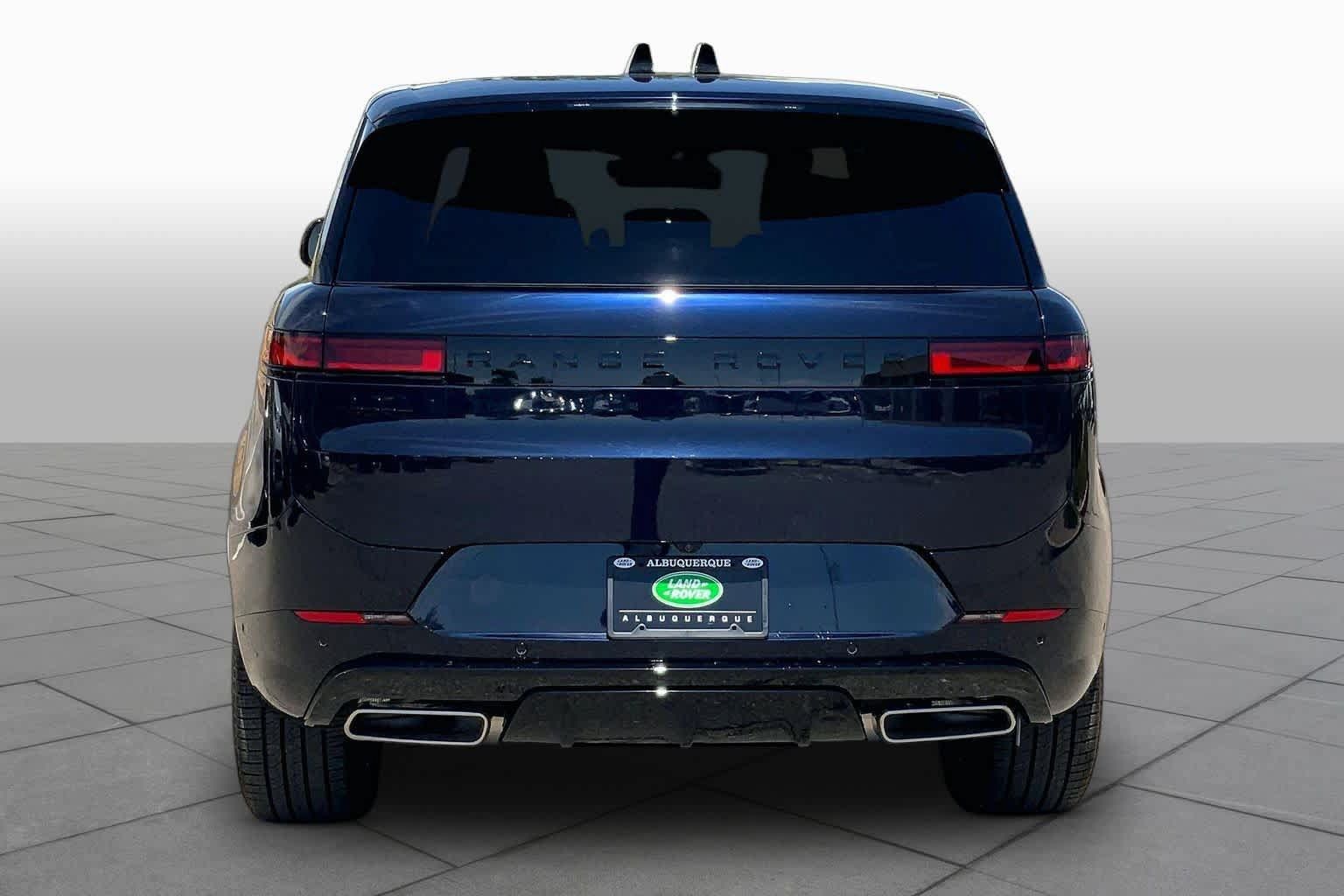 New 2026 Land Rover Range Rover Sport Dynamic SE AWD/4WD image 4