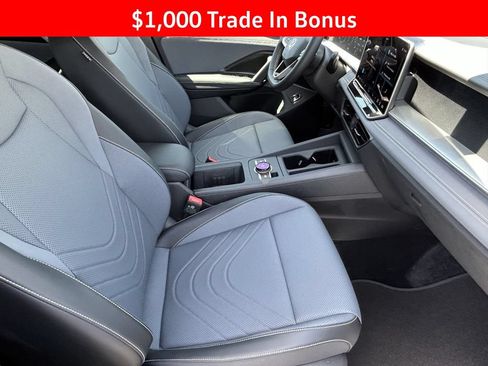 New 2026 Volkswagen Tiguan SE FWD image 11