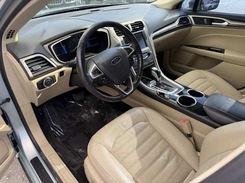 Used 2014 Ford Fusion SE w/ Equipment Group 502A image 15