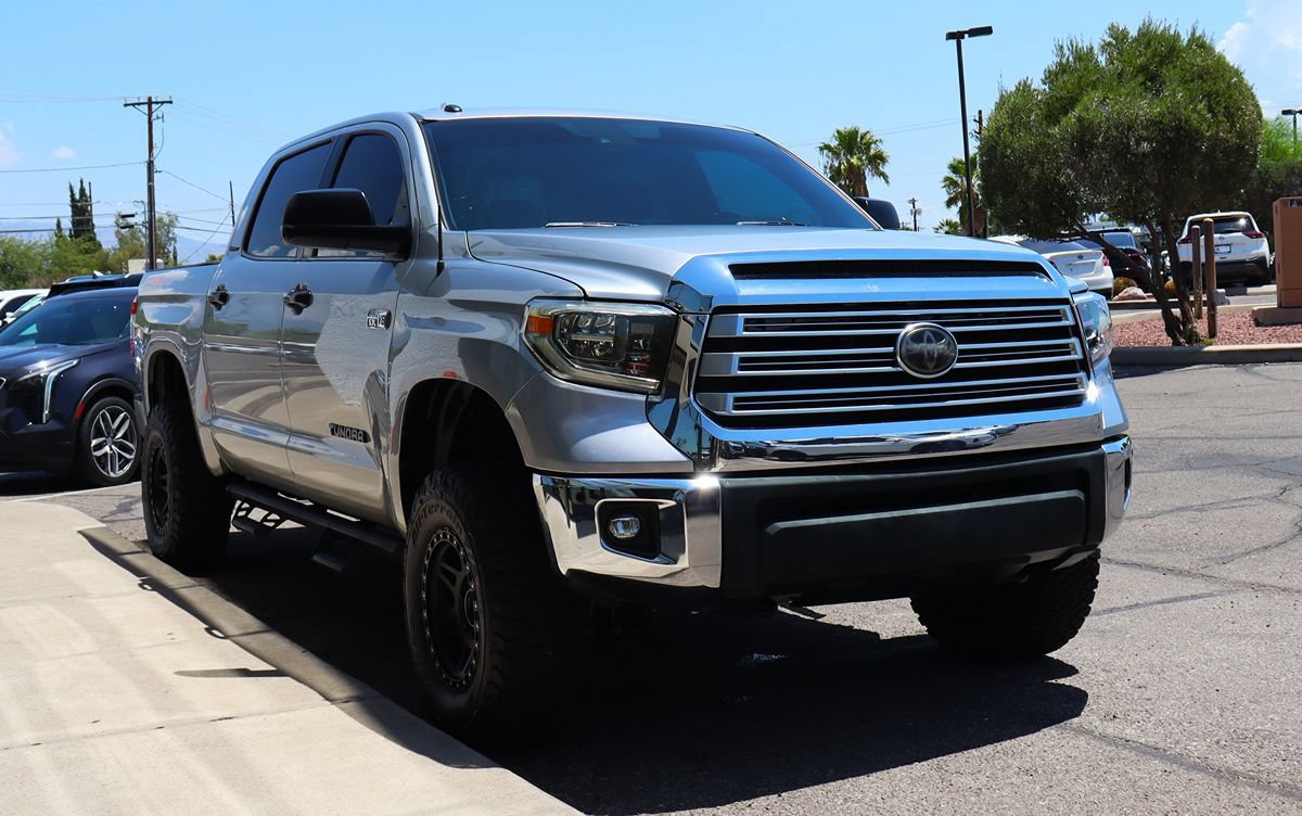 Used 2018 Toyota Tundra Limited w/ Limited Premium Package AWD/4WD image 14