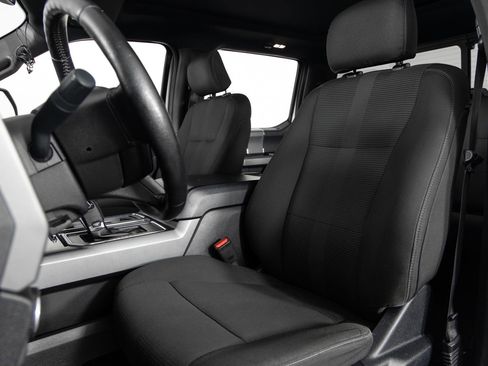 Used 2015 Ford F150 XLT w/ Equipment Group 302A Luxury image 16