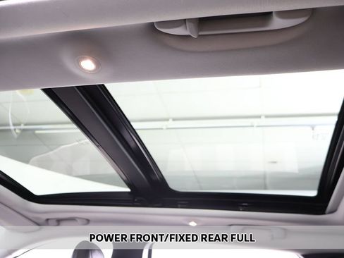Used 2019 Jeep Cherokee Limited AWD/4WD image 4