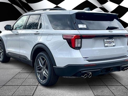 New 2026 Ford Explorer ST w/ Sun And Sound Package image 3