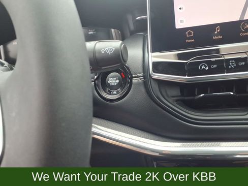 Used 2023 Jeep Compass High Altitude image 19