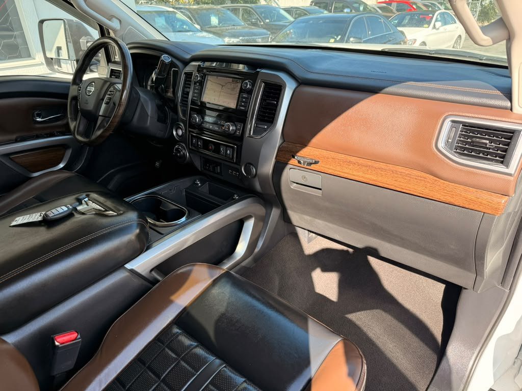 Used 2019 Nissan Titan Platinum Reserve w/ Platinum Utility Package AWD/4WD image 22