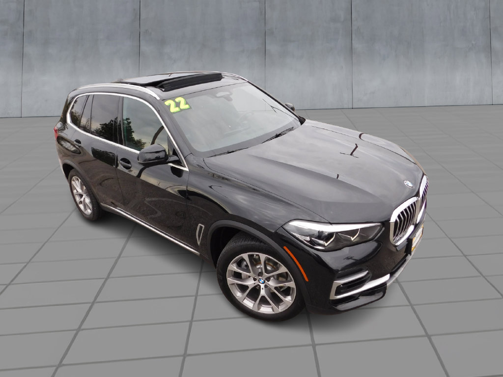 Used 2022 BMW X5 xDrive40i AWD/4WD image 2