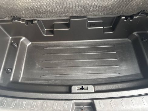 Used 2019 Chevrolet Traverse LT AWD/4WD image 40