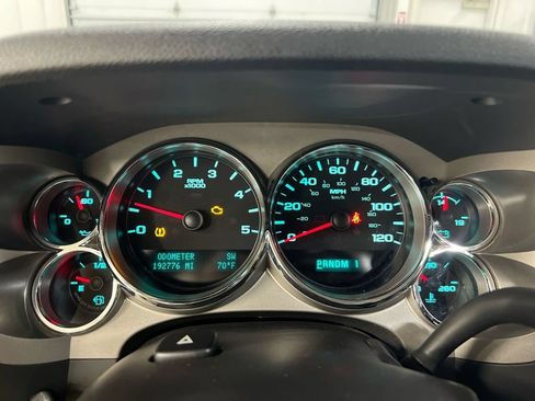 Used 2012 GMC Sierra 2500 SLE w/ SLE Preferred Package AWD/4WD image 12