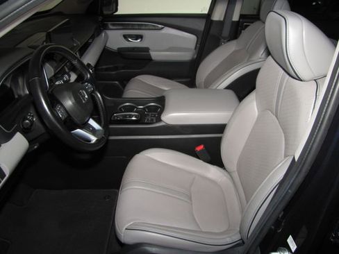 Used 2024 Honda Pilot Elite image 10