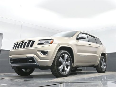 Used 2014 Jeep Grand Cherokee Overland w/ Advanced Technology Group image 50