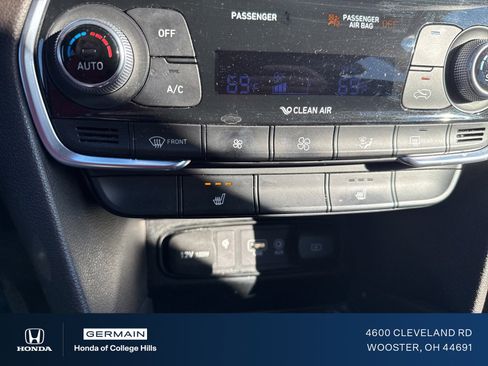 Used 2020 Hyundai Santa Fe SEL w/ Convenience Package image 23