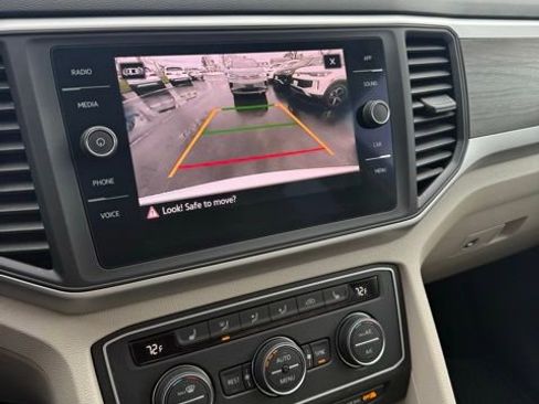 Certified 2021 Volkswagen Atlas SE image 20