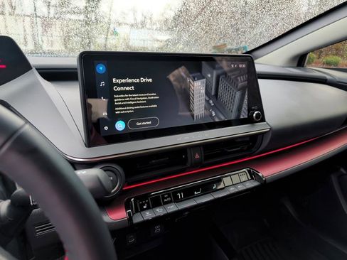 Used 2026 Toyota Prius Plug-In Hybrid image 24