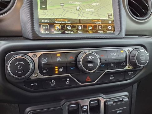 Used 2023 Jeep Gladiator Willys image 8