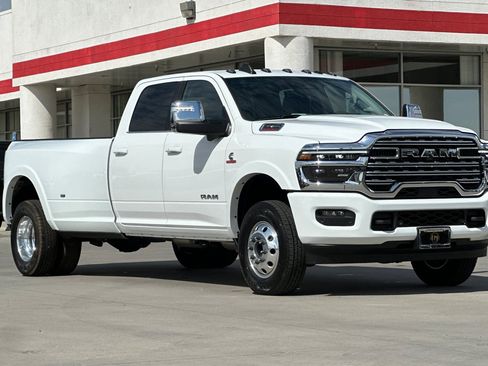 New 2026 RAM 3500 Longhorn w/ Max Tow Package image 9