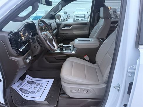 Used 2022 GMC Sierra 1500 SLT w/ SLT Premium Plus Package image 13