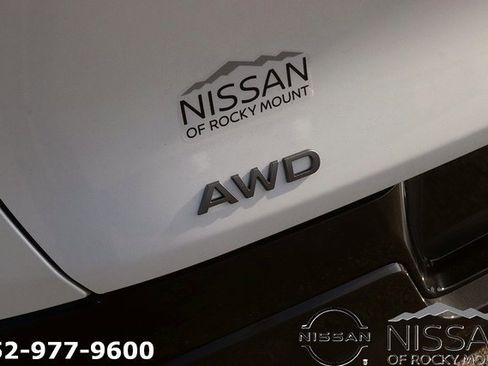 New 2026 Nissan Murano Platinum image 9