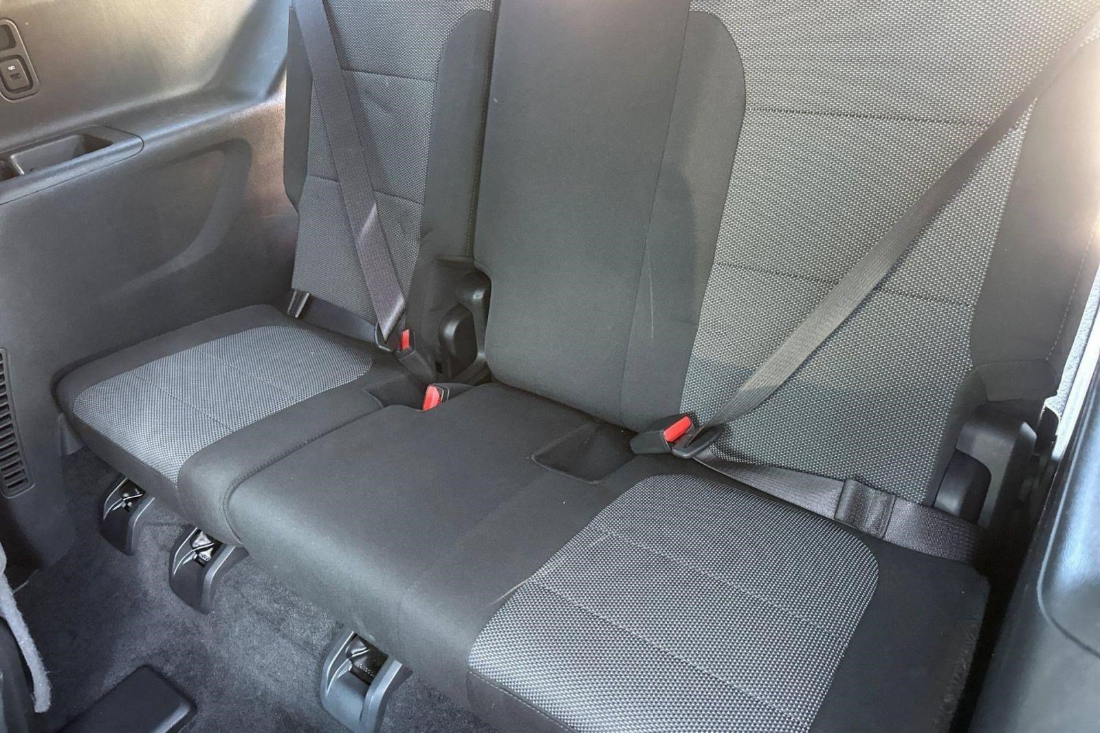 Used 2023 Chevrolet Traverse LT w/ LPO, Cargo Package AWD/4WD image 35