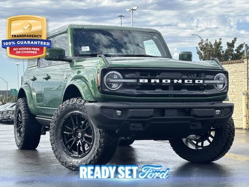 New 2025 Ford Bronco Outer Banks image 1
