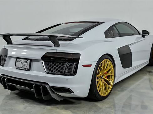 Used 2018 Audi R8 V10 plus AWD/4WD image 10