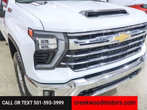 Used 2024 Chevrolet Silverado 2500 LTZ w/ LTZ Convenience Package image 26