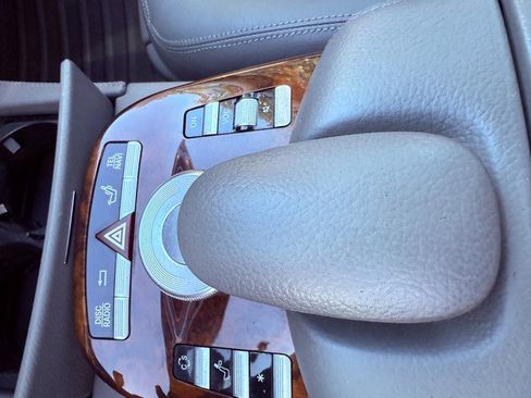 Used 2007 Mercedes-Benz S 550 image 37