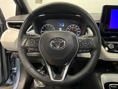Used 2024 Toyota Corolla SE w/ SE Premium Package FWD image 6