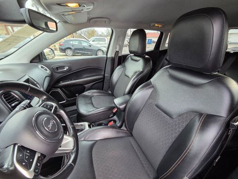 Used 2018 Jeep Compass Latitude w/ Popular Equipment Group image 13