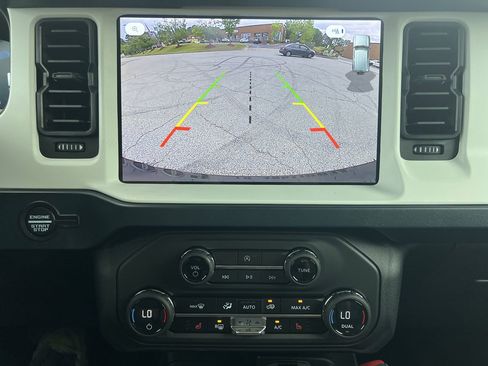 New 2026 Ford Bronco Heritage Edition AWD/4WD image 4
