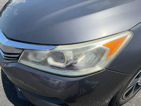 Used 2017 Honda Accord LX image 18