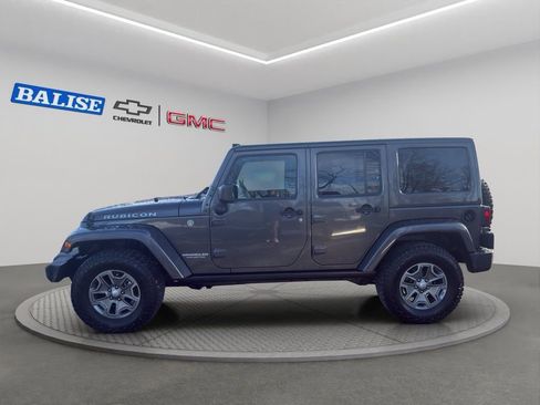 Used 2017 Jeep Wrangler Unlimited Rubicon w/ Cold Weather Group image 3