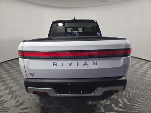 Used 2023 Rivian R1T Adventure image 4
