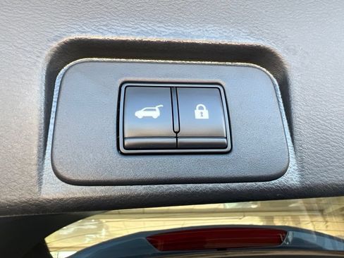 Certified 2023 Nissan Rogue SL w/ SL Premium Package AWD/4WD image 15