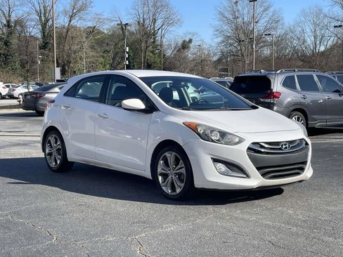 Used 2013 Hyundai Elantra GT w/ Touch & Go Pkg image 6