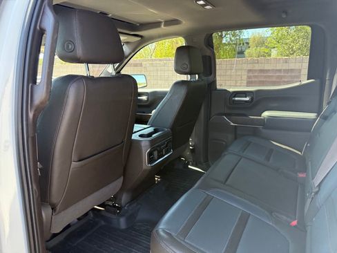 Used 2019 GMC Sierra 1500 Denali w/ Denali Ultimate Package AWD/4WD image 12