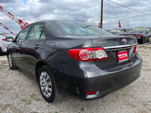 Used 2013 Toyota Corolla LE Special Edition image 5