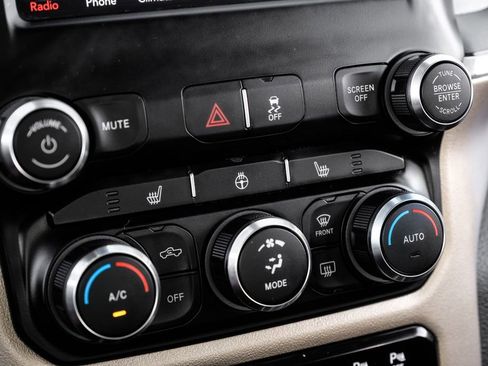 Used 2020 RAM 2500 Laramie image 21