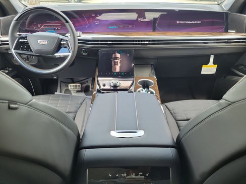 New 2026 Cadillac Escalade ESV Platinum Sport w/ LPO, ONYX Package image 12