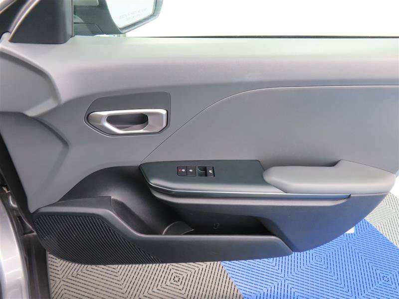 Used 2025 Kia K4 FWD image 32