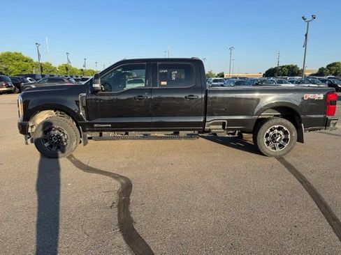 Used 2023 Ford F250 Lariat w/ Lariat Ultimate Package AWD/4WD image 8