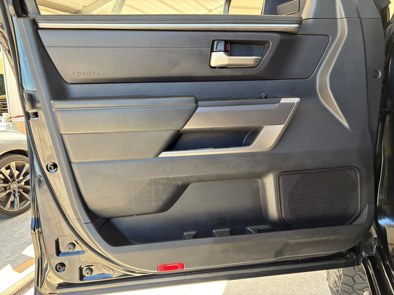 Used 2022 Toyota Tundra SR5 AWD/4WD image 9