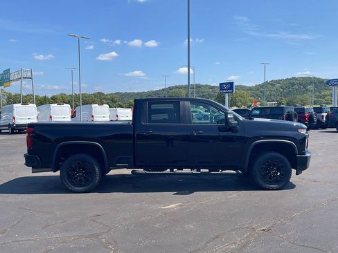 Used 2022 Chevrolet Silverado 3500 LTZ w/ LTZ Plus Package AWD/4WD image 6
