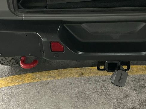 Used 2018 Jeep Wrangler Unlimited Rubicon w/ Dual Top Group image 34