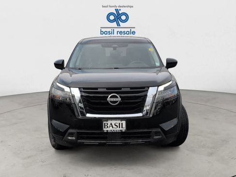 Used 2024 Nissan Pathfinder S image 8