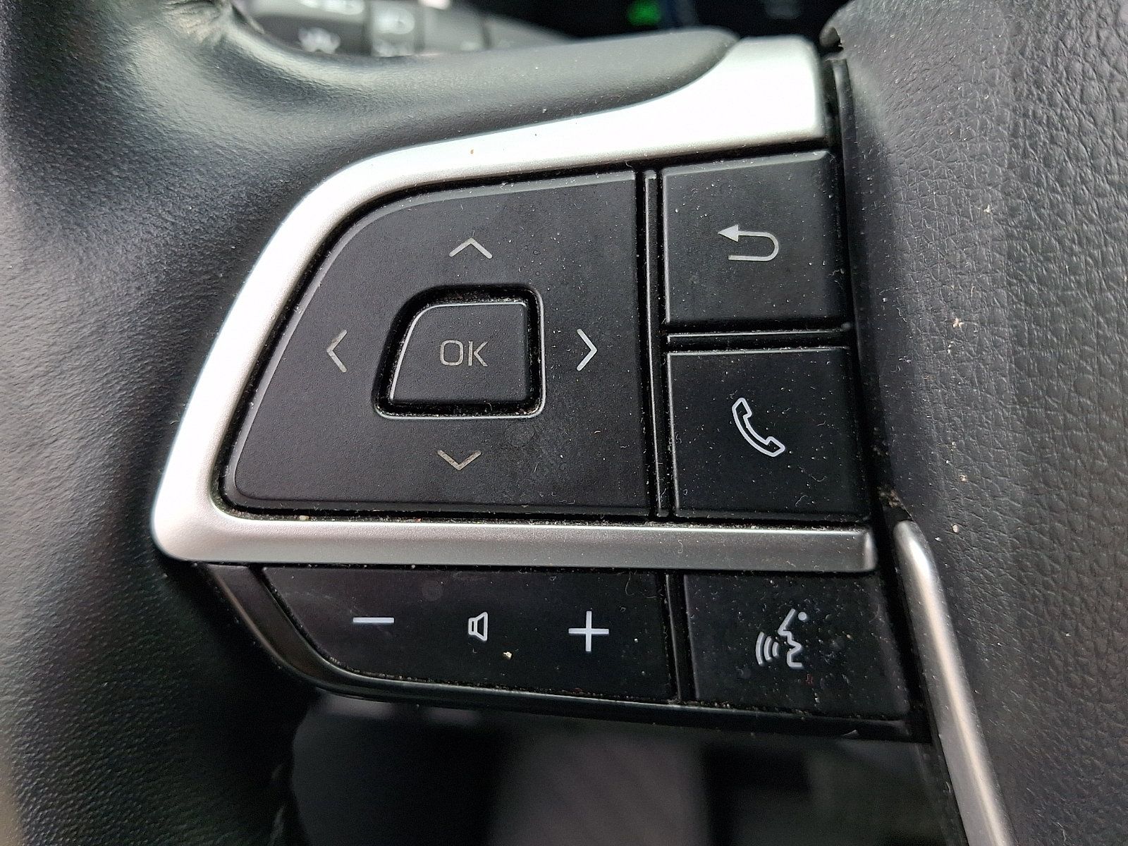 Used 2023 Toyota Highlander Limited AWD/4WD image 21