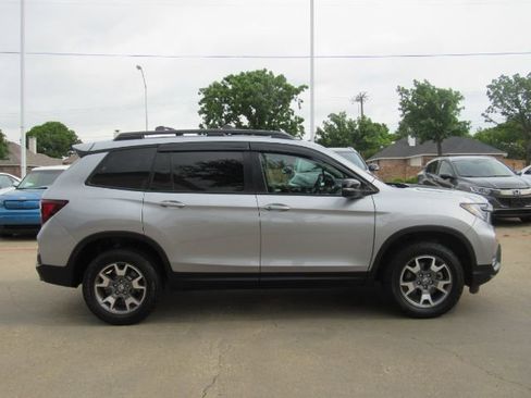 Used 2023 Honda Passport TrailSport image 5