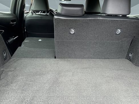 Certified 2025 Lexus UX 300h FWD w/ Accessory Package (Z2) image 32